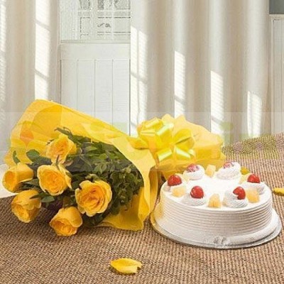 Yellow Roses with Pineapple Cake