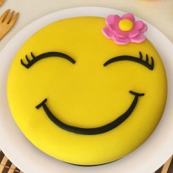 Flower Girl Smiley Fondant Cake	