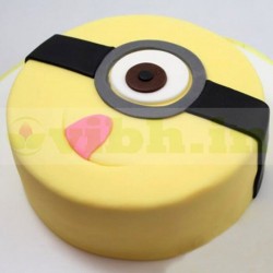 Stuart Minion Cake	