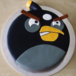 Black Angry Bird Fondant Cake	