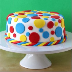 Colorful Circles Fondant Cake	