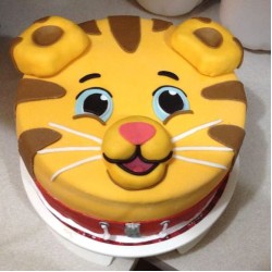 Daniel Tiger Birthday Cake	