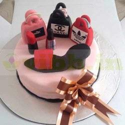 Fashion Theme Fondant Cake	