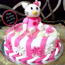Hello Kitty Designer Cake	