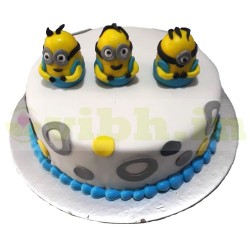 Despicable Me Minion Theme Fondant Cake	