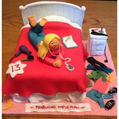 Lazy Girl Themed Cake