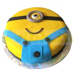 Phil Minion Face Fondant Cake	
