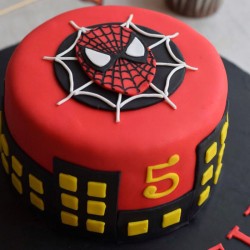 Round Fondant Spiderman Cake	