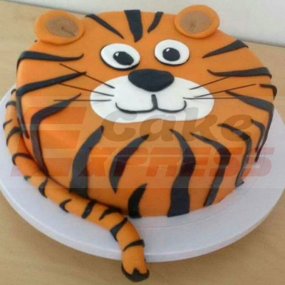 Tiger Fondant Cake