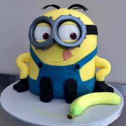 Banana & Bob Minion Fondant Cake	