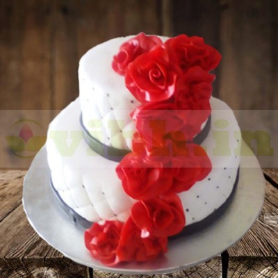 2 Tier Red Roses Customized Fondant Cake